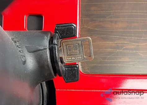 1984 Chevrolet Corvette from USA, damaged, VIN 1G1AY078XE5105561